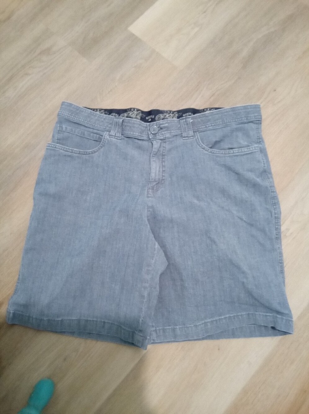 Riders by Lee Plus Size 16 Short. Light Blue Denim Jean Bermuda Shorts